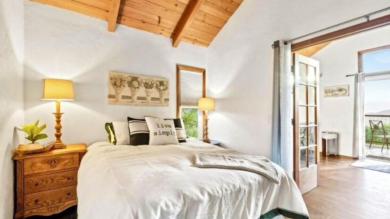 Photo of Bedroom in Carmel Valley