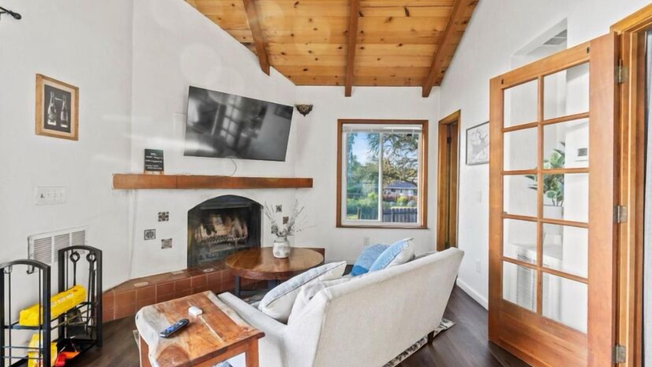 Photo of Livingroom in Carmel Valley