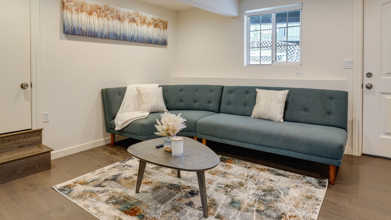 Photo of Livingroom in Edgemar - Pacific Manor