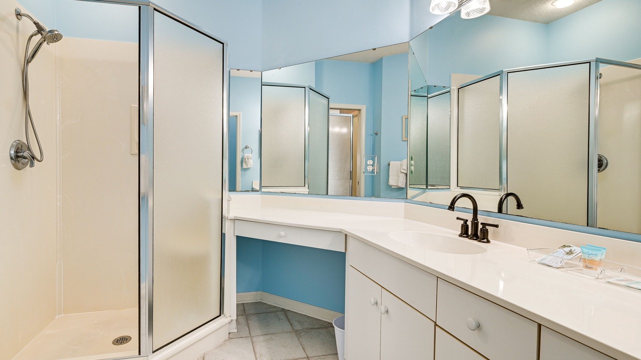 Photo of Bathroom in Red Hill
