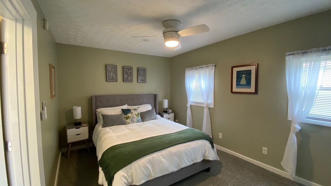 Photo of Bedroom in Russells Point