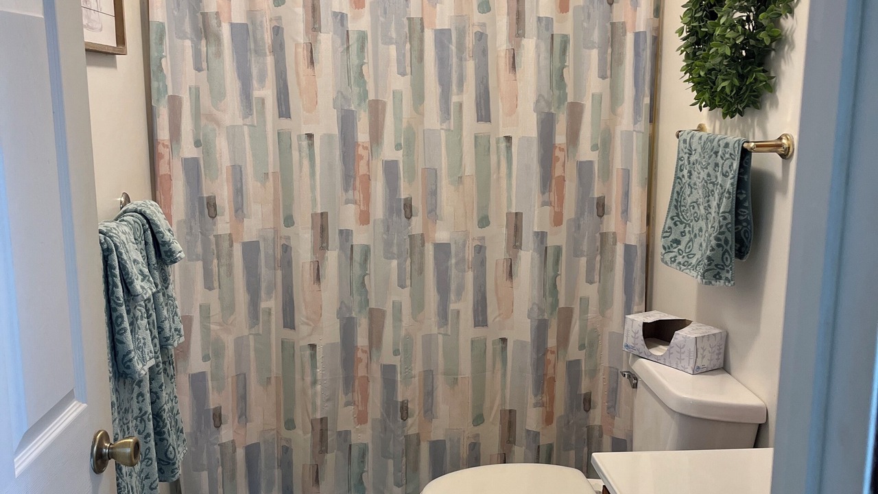 Photo of Bathroom in Munising
