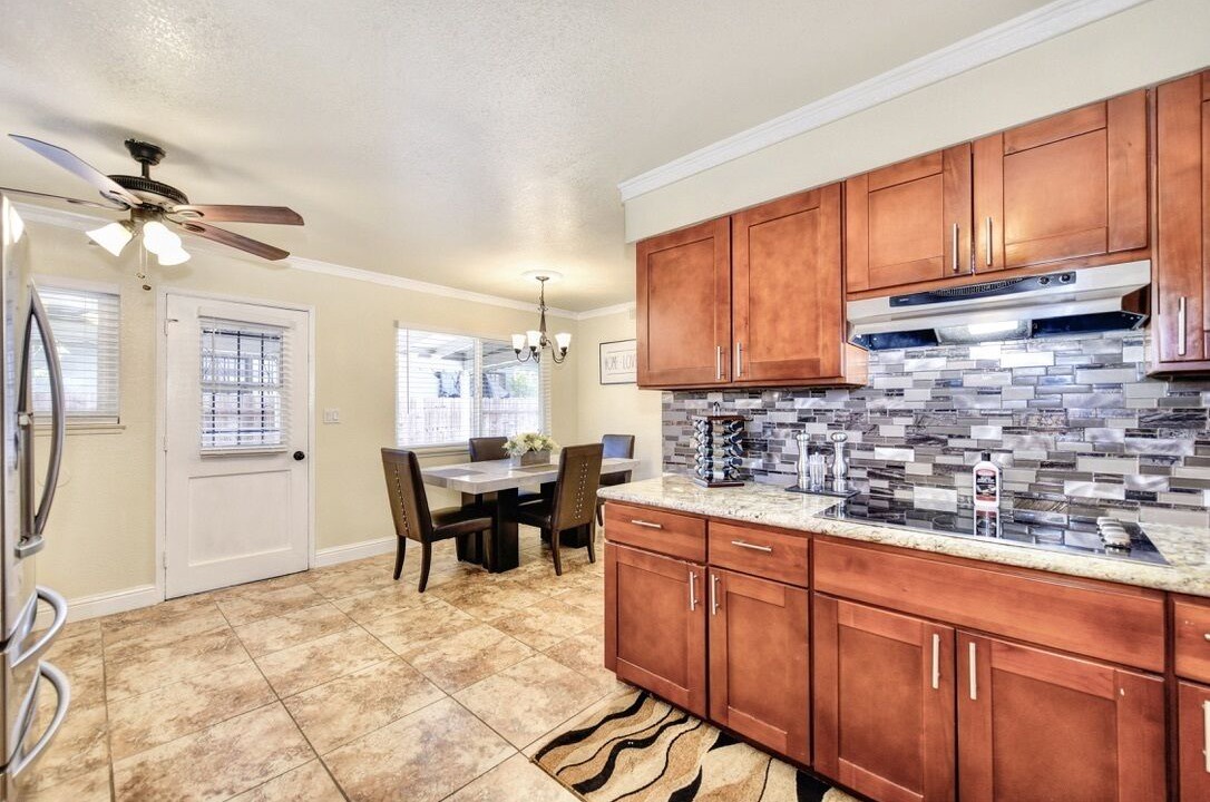 Photo of Kitchen in Southwestern Sacramento