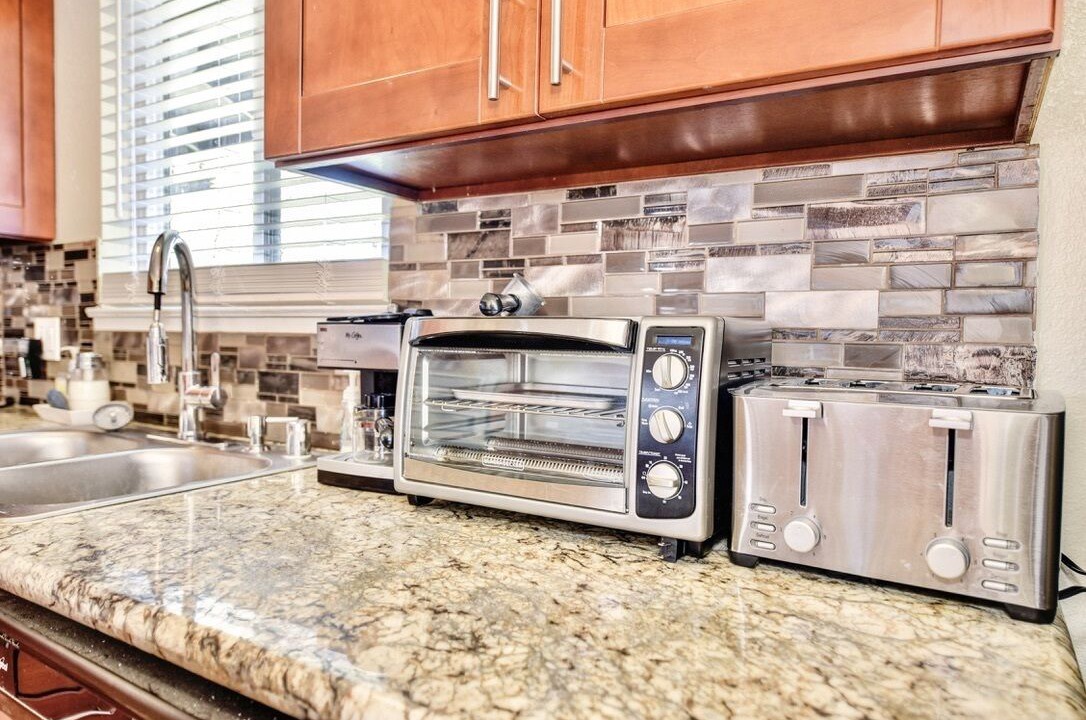 Photo of Kitchen in Southwestern Sacramento