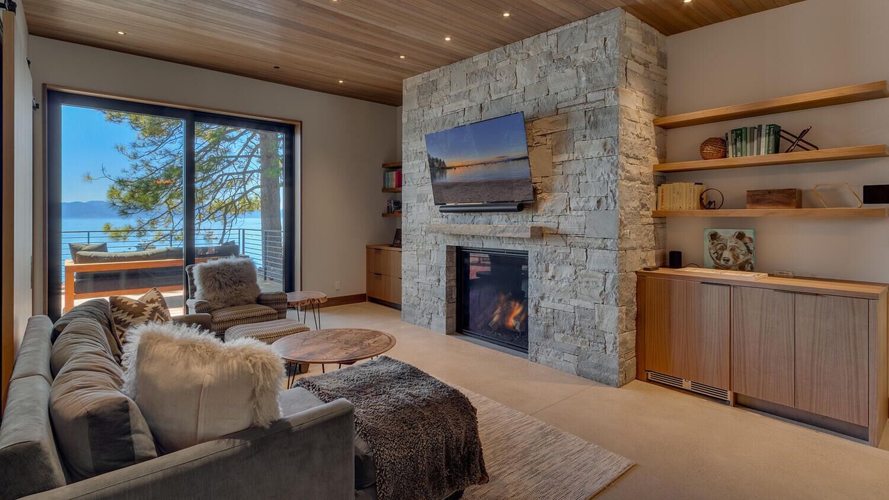 Photo of Livingroom in Carnelian Bay