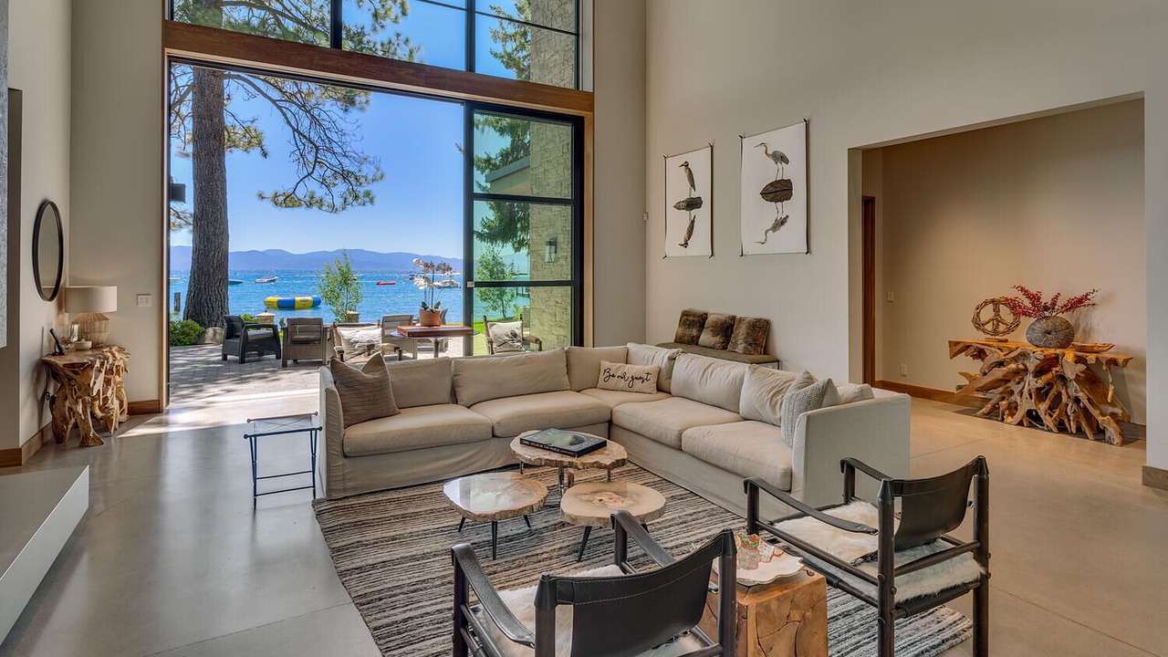 Photo of Livingroom in Carnelian Bay