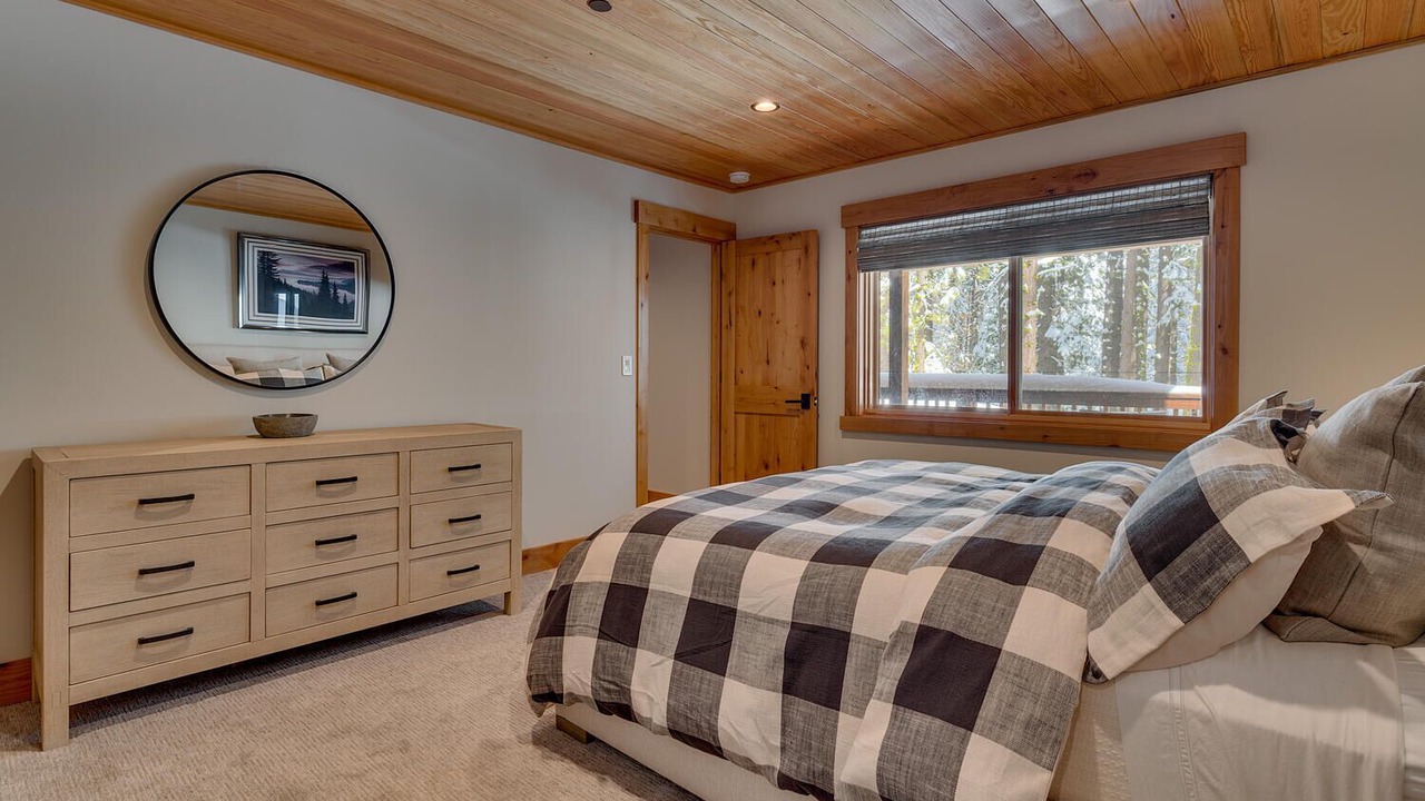 Photo of Bedroom in Tahoe Pines
