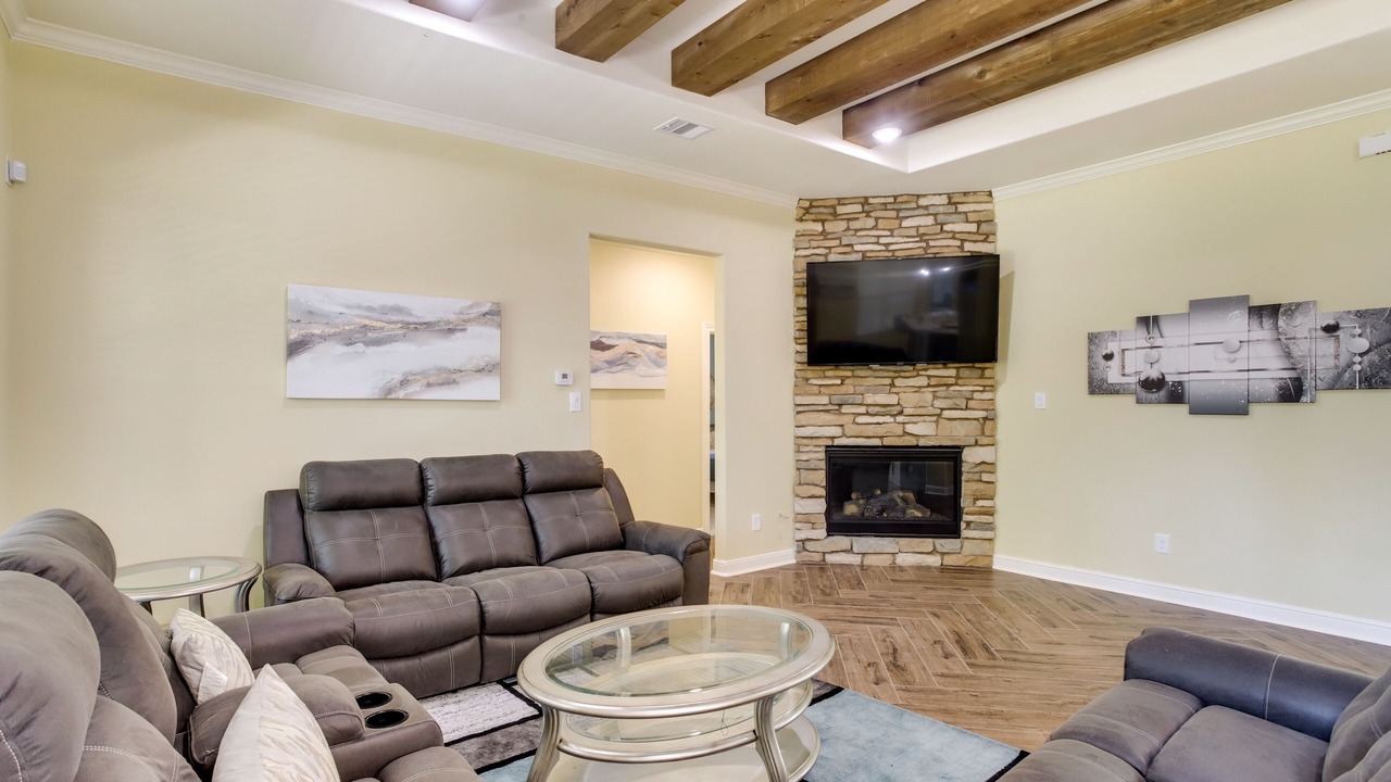 Photo of Livingroom in Tomball