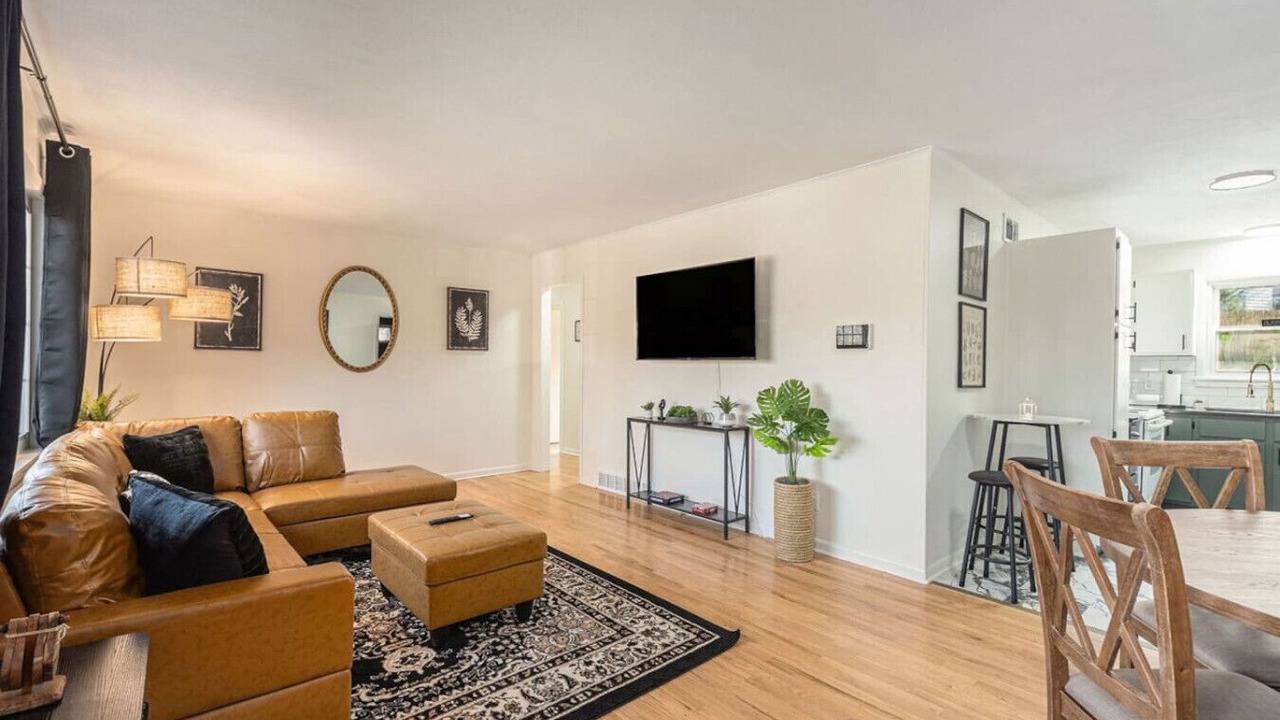 Photo of Livingroom in South Kansas City
