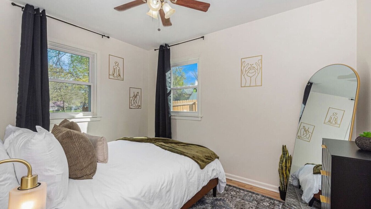 Photo of Bedroom in South Kansas City