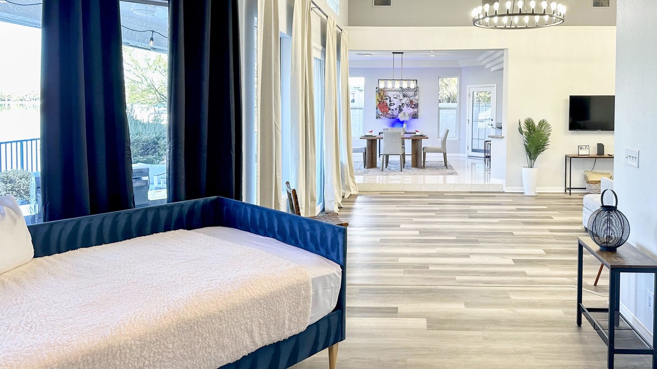 Photo of Bedroom in Desert Shores