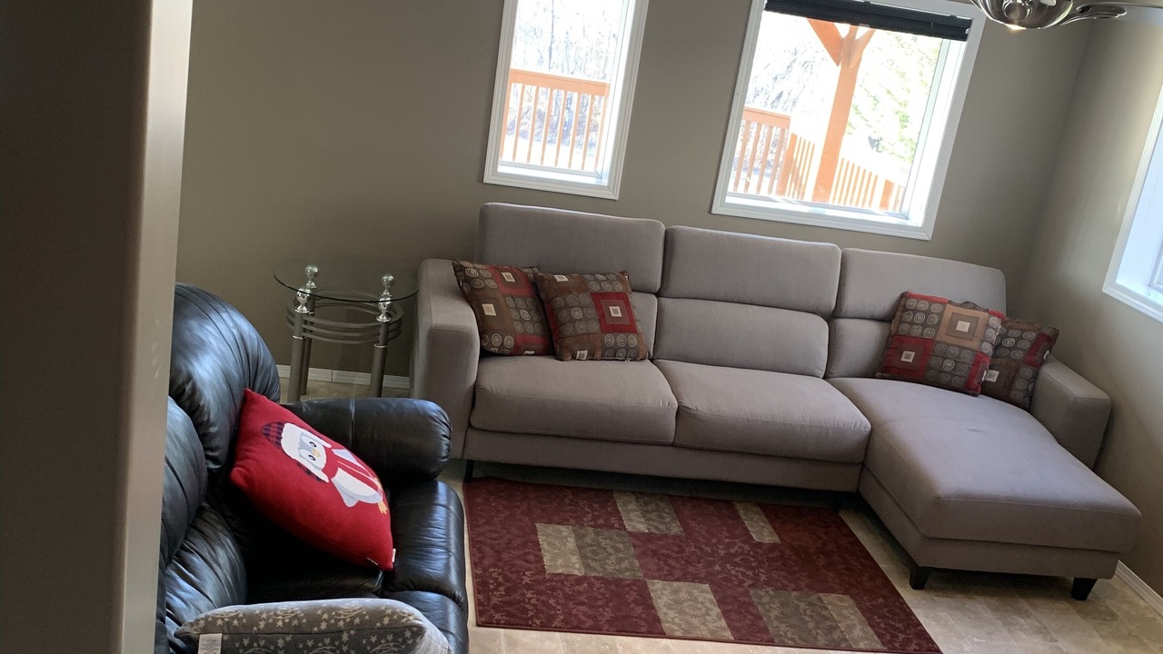 Photo of Livingroom in Division No. 16