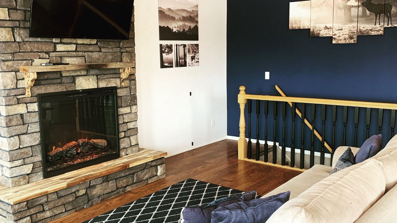 Photo of Livingroom in Division No. 16