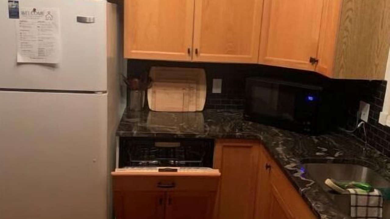 Photo of Kitchen in Division No. 16