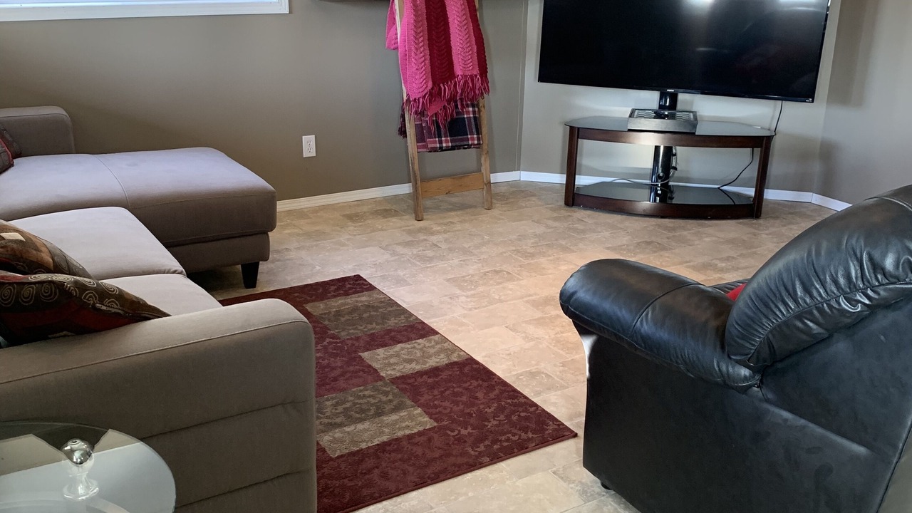Photo of Livingroom in Division No. 16