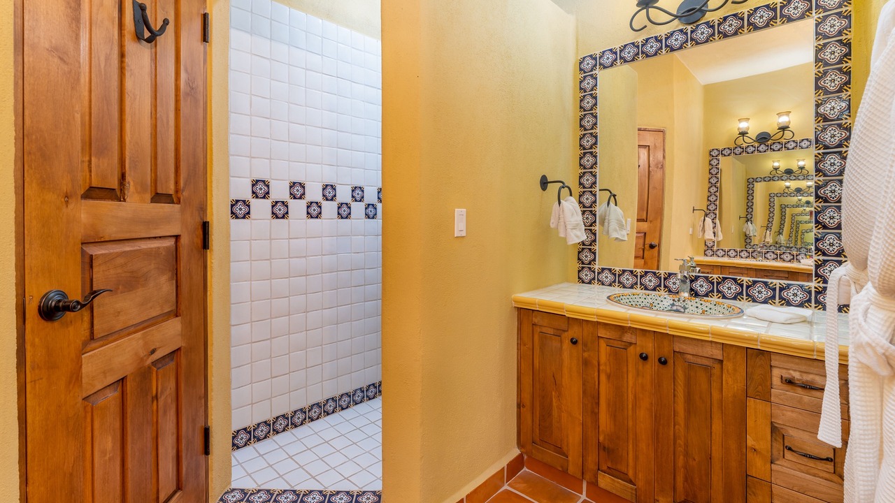 Photo of Bathroom in Nopolo