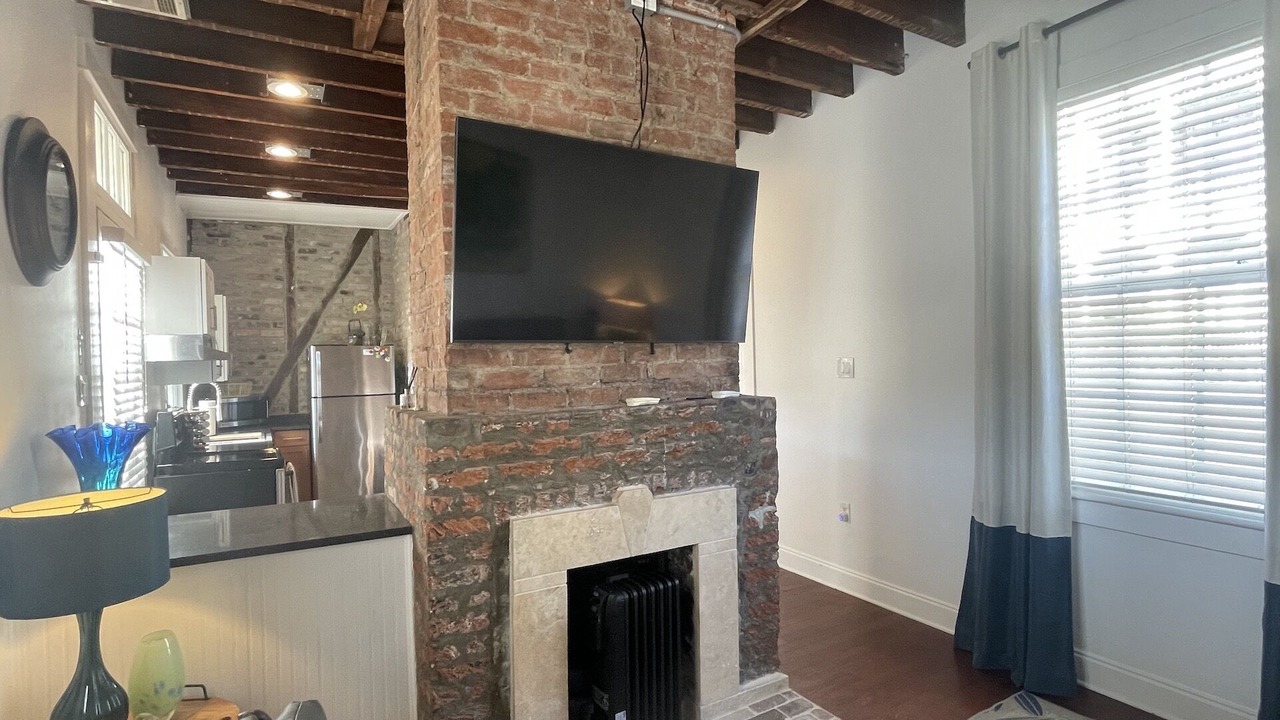 Photo of Livingroom in Lower Garden District