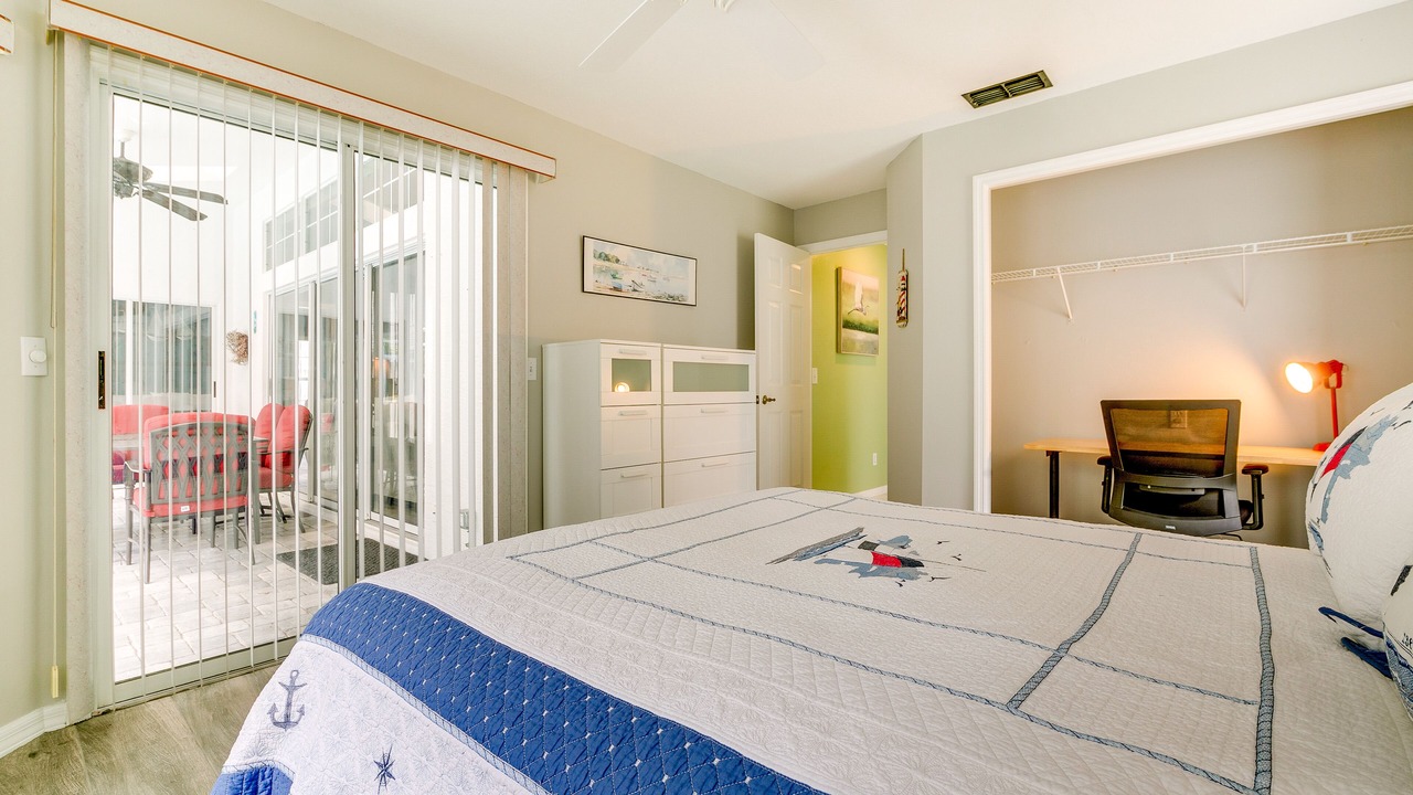 Photo of Bedroom in Dunnellon