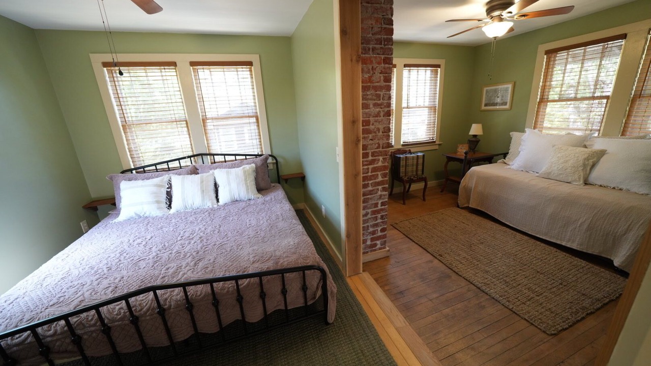 Photo of Bedroom in Oakley