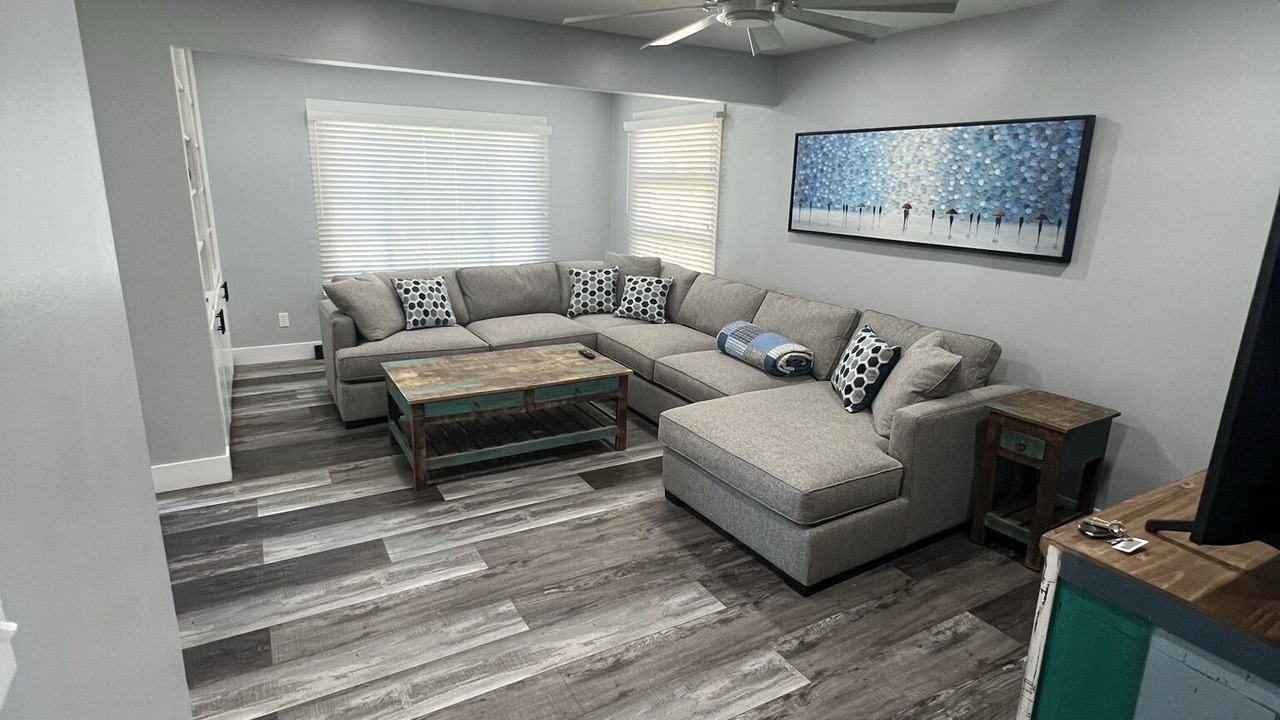 Photo of Livingroom in Topeka