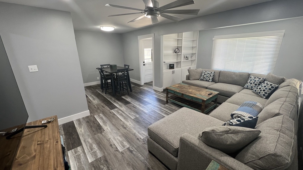 Photo of Livingroom in Topeka
