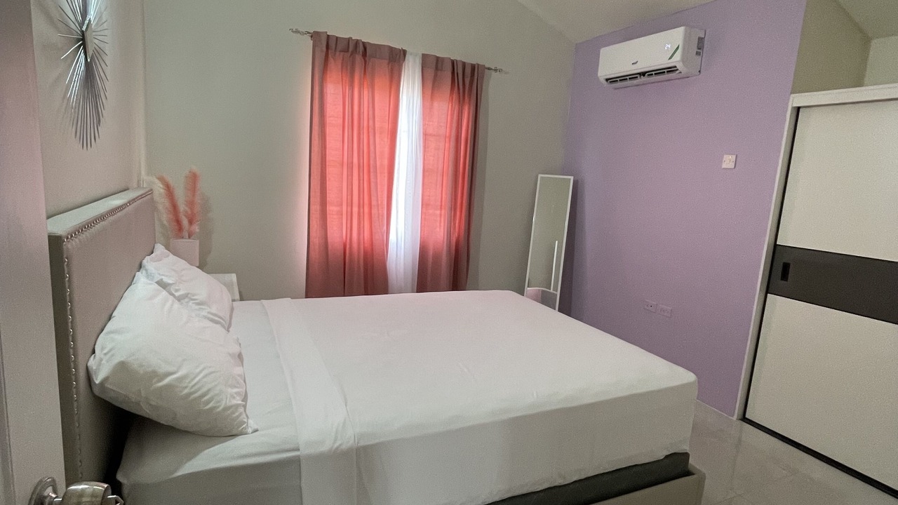 Photo of Bedroom in Discovery Bay