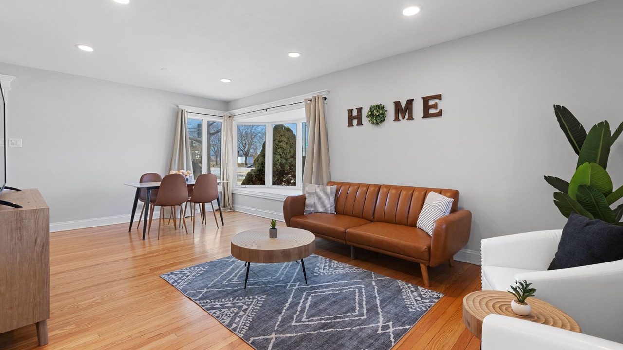 Photo of Livingroom in Arlington Heights