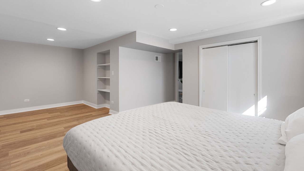Photo of Bedroom in Arlington Heights