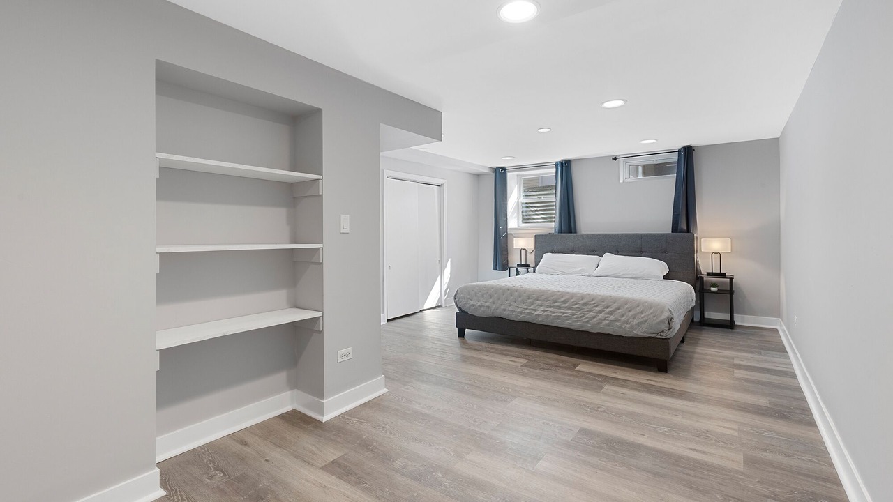 Photo of Bedroom in Arlington Heights