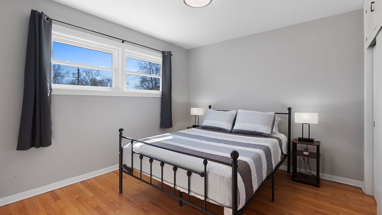 Photo of Bedroom in Arlington Heights