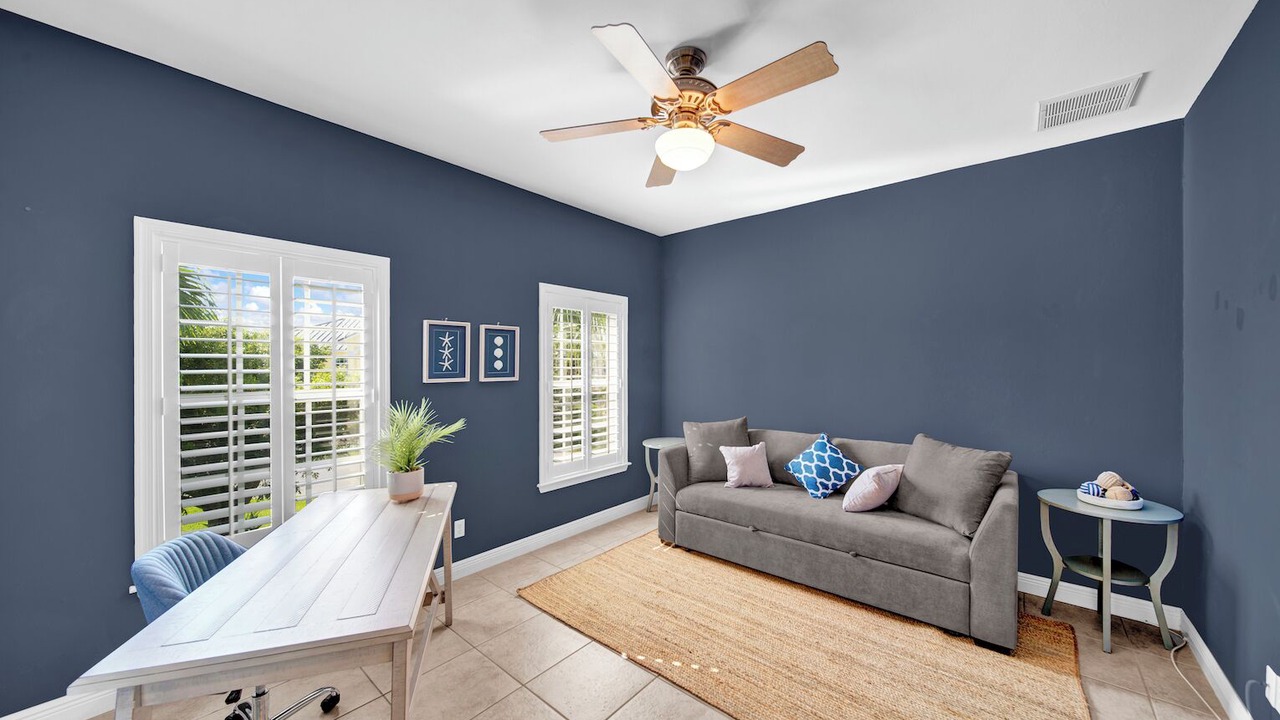 Photo of Livingroom in Beachview Country Club Estates