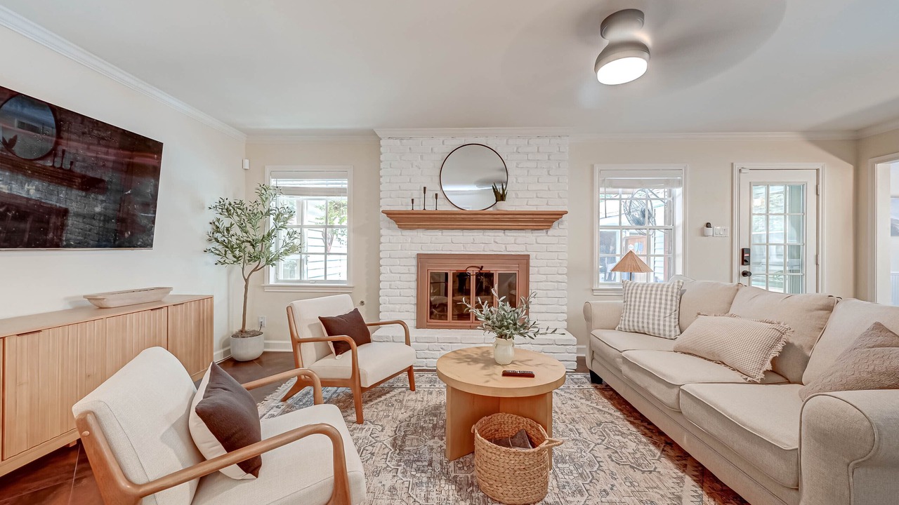 Photo of Livingroom in Spring Branch West