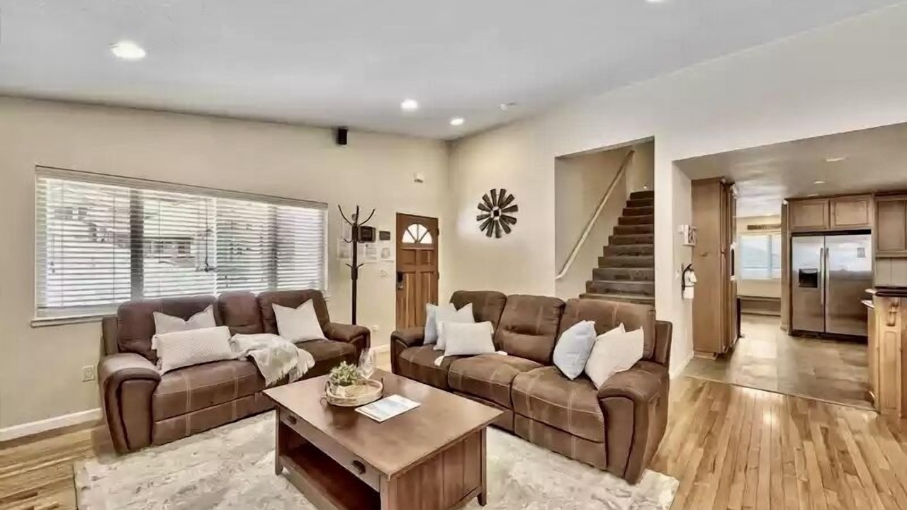Photo of Livingroom in Montgomery Estates