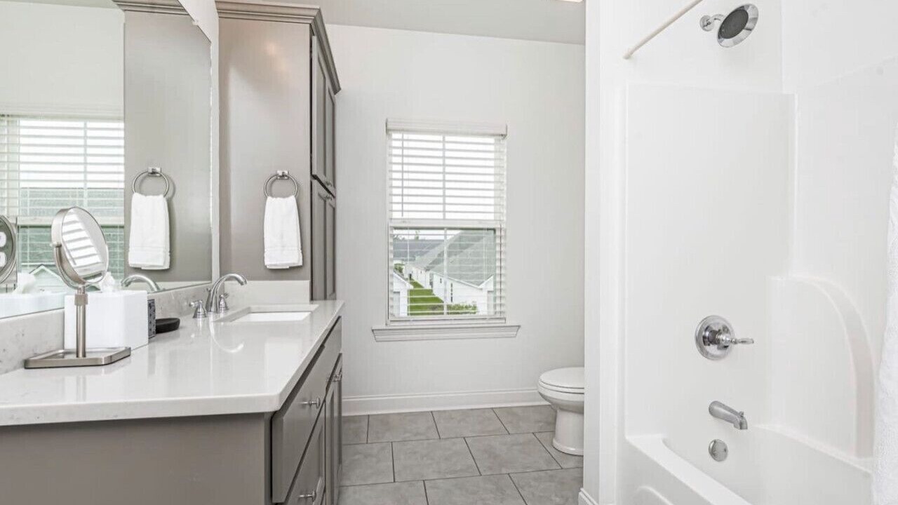 Photo of Bathroom in Highlands - Perkins