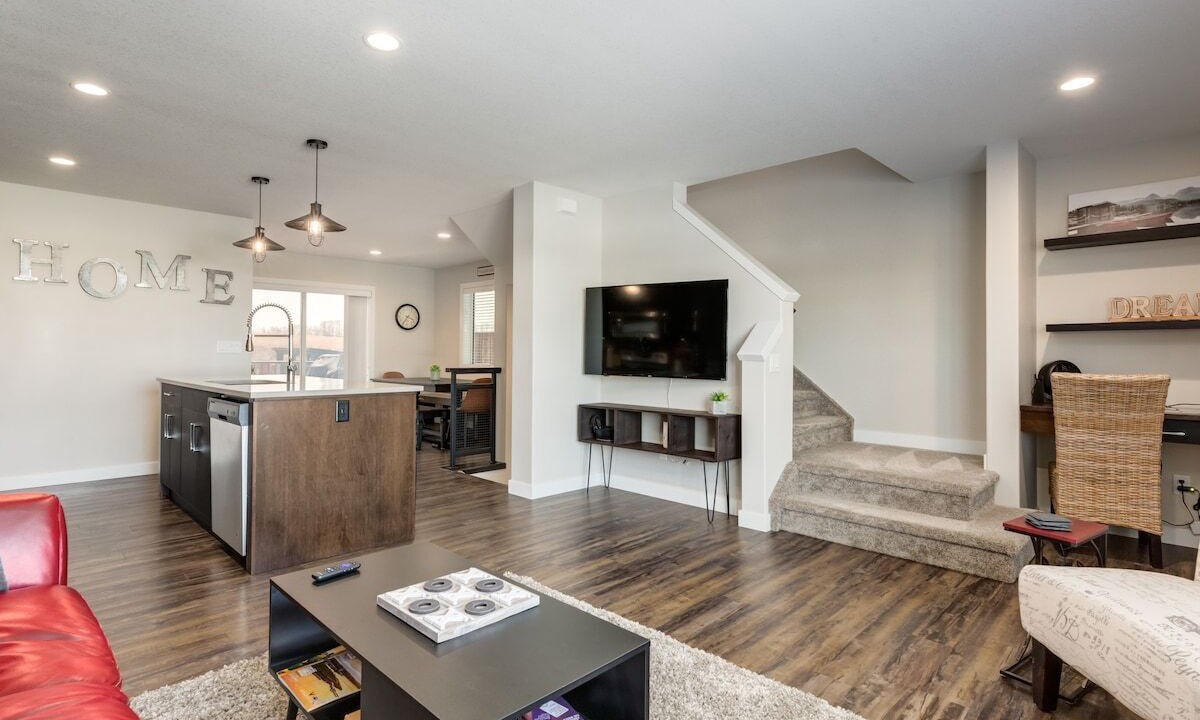 Photo of Livingroom in Sylvan Lake