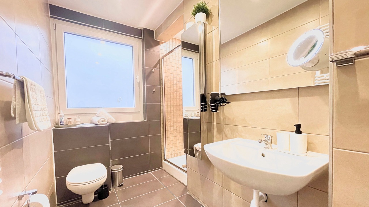 Photo of Bathroom in Suedviertel