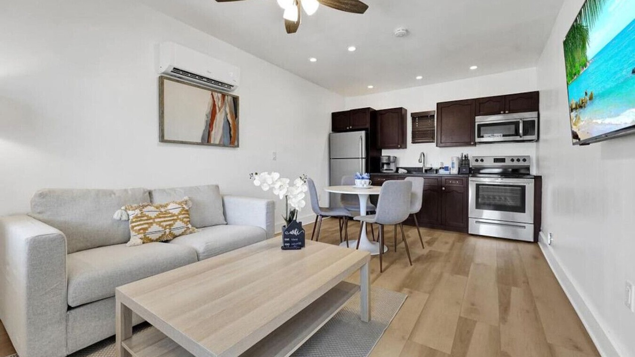 Photo of Livingroom in North Beach