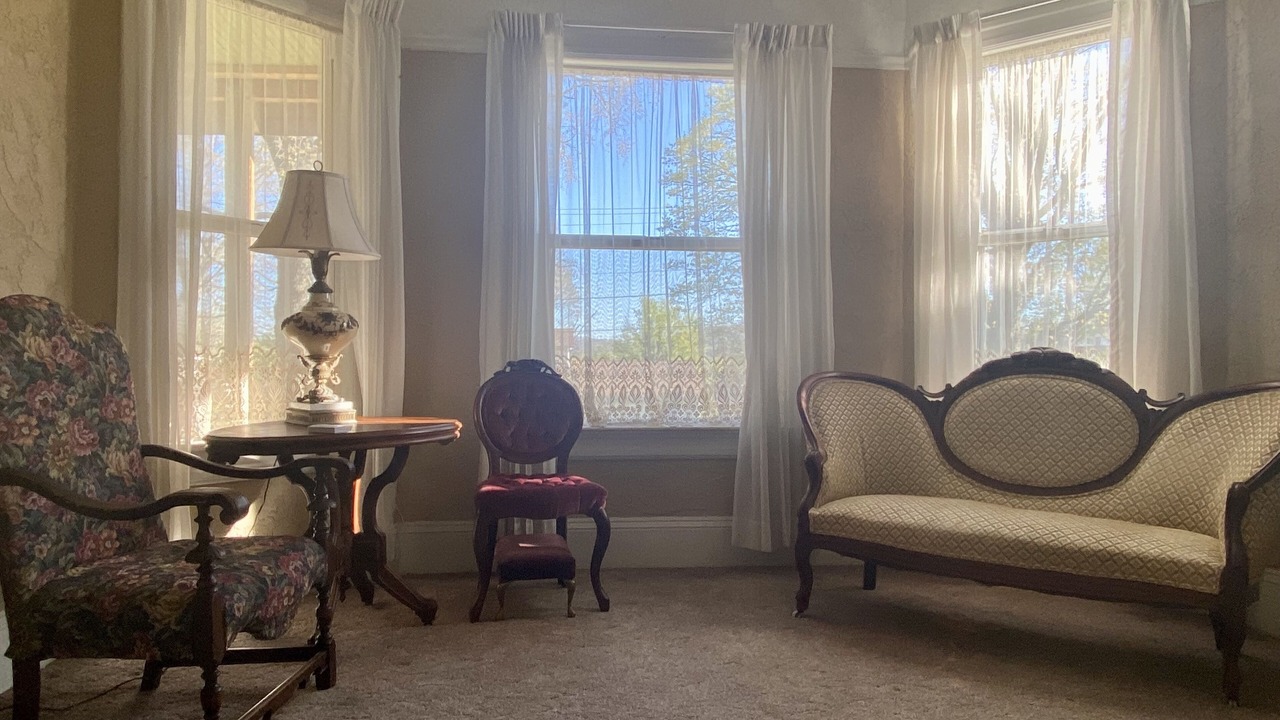 Photo of Livingroom in Ironton