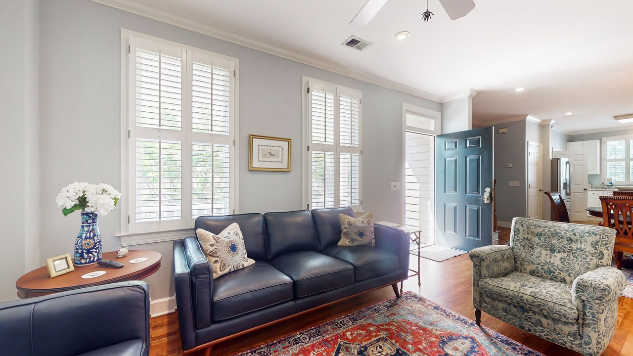 Photo of Livingroom in Harleston Village