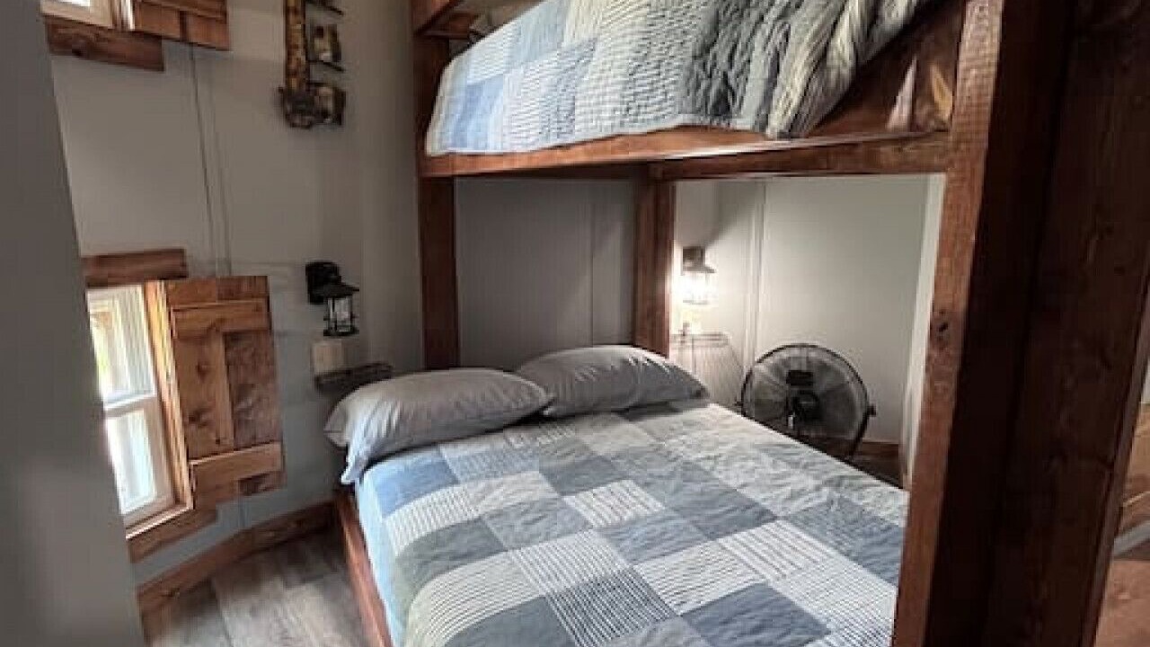 Photo of Bedroom in Elmdale