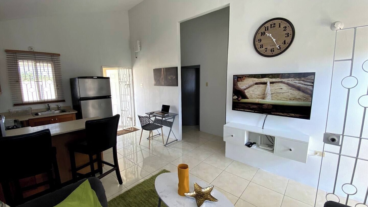 Photo of Livingroom in Caribbean Estates