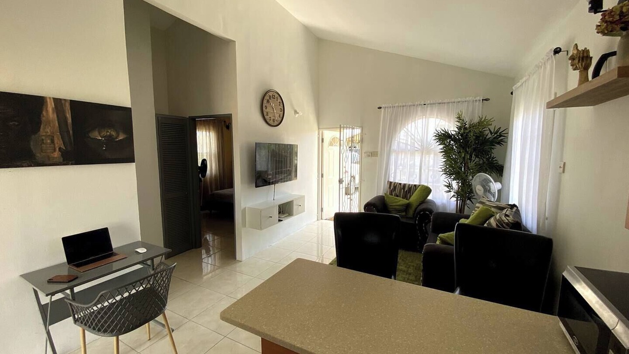 Photo of Livingroom in Caribbean Estates