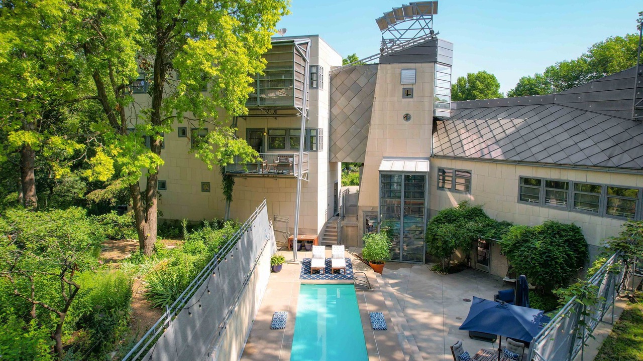 Photo of Outdoor in Lawrence