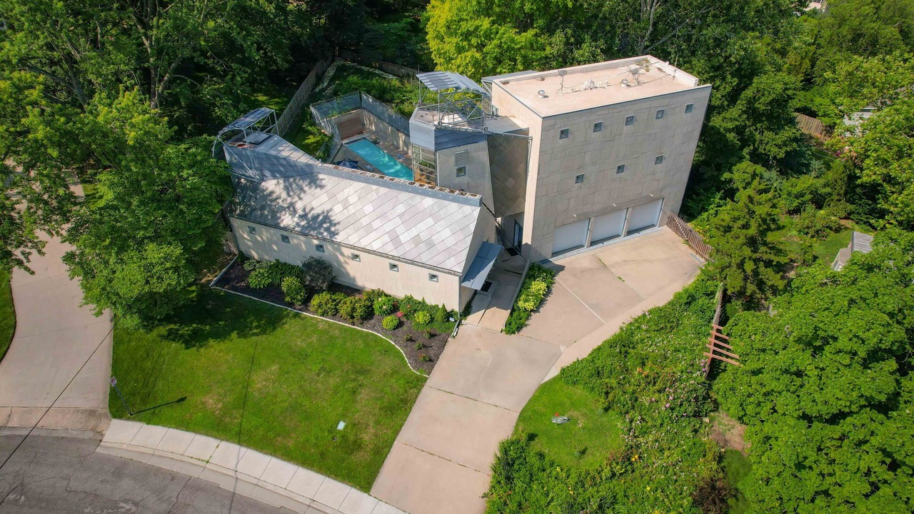 Photo of Outdoor in Lawrence