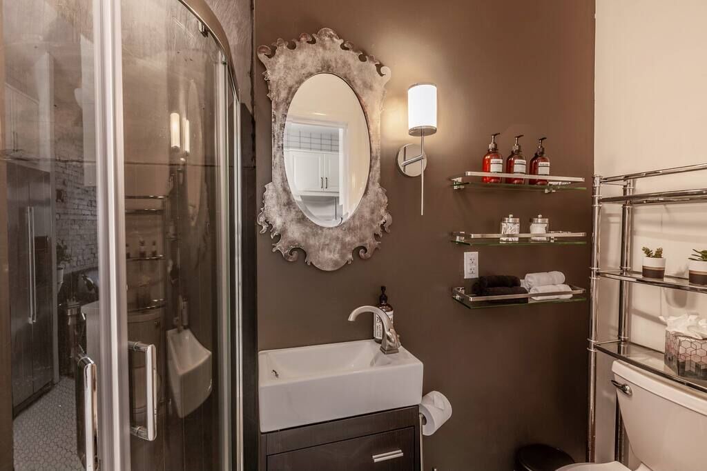 Photo of Bathroom in South Side Flats