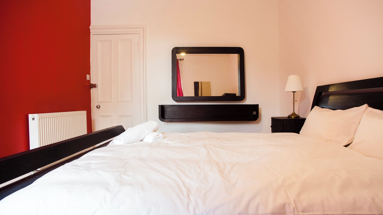 Photo of Bedroom in Newington