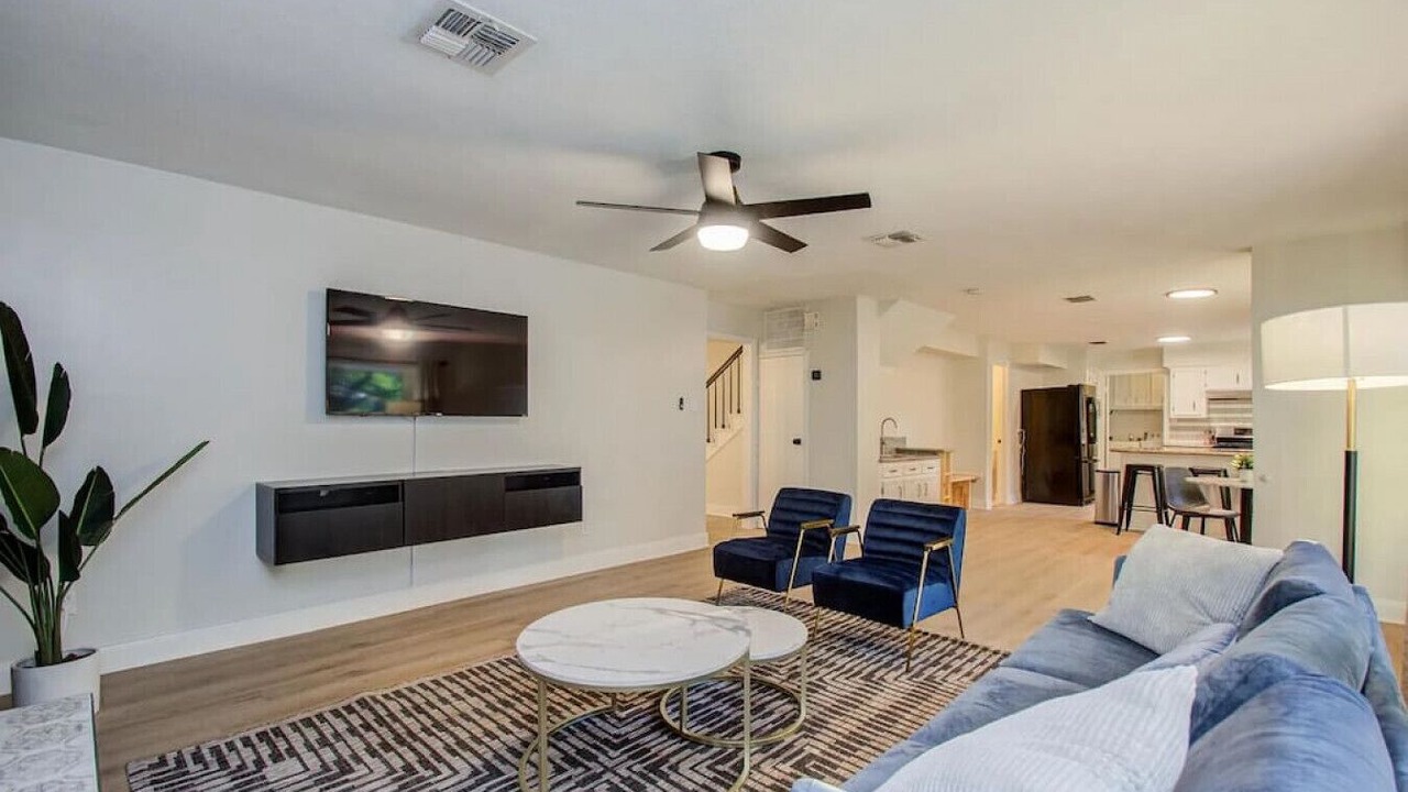 Photo of Livingroom in Jersey Village