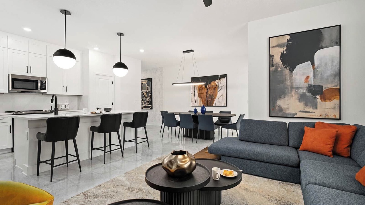 Photo of Livingroom in Florida Center