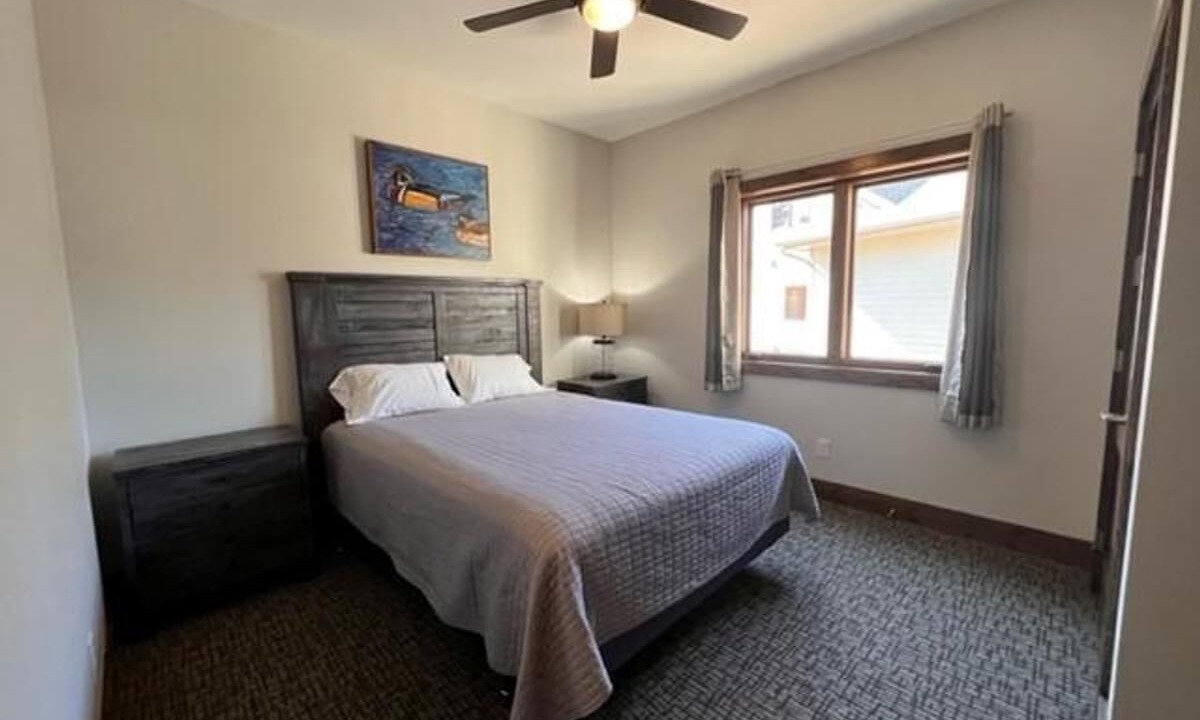 Photo of Bedroom in Crosslake