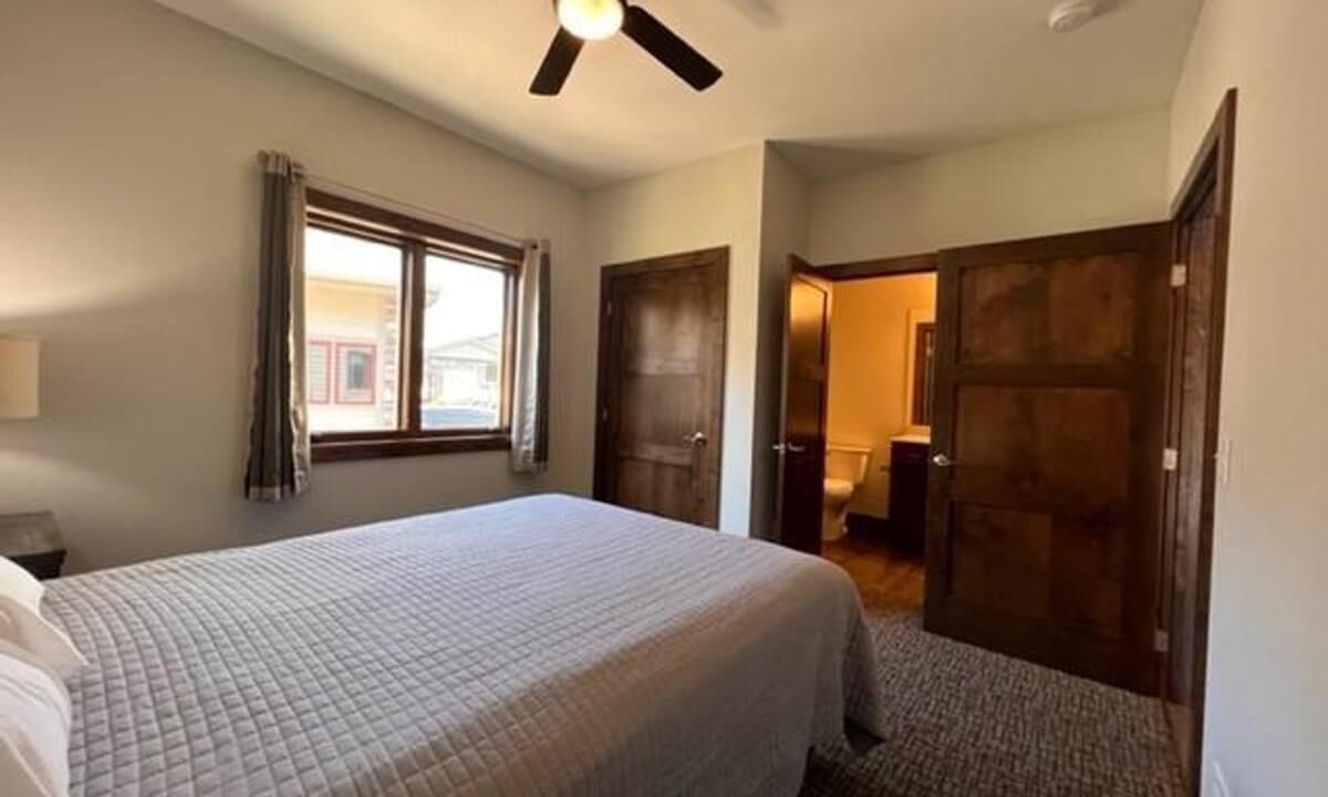 Photo of Bedroom in Crosslake